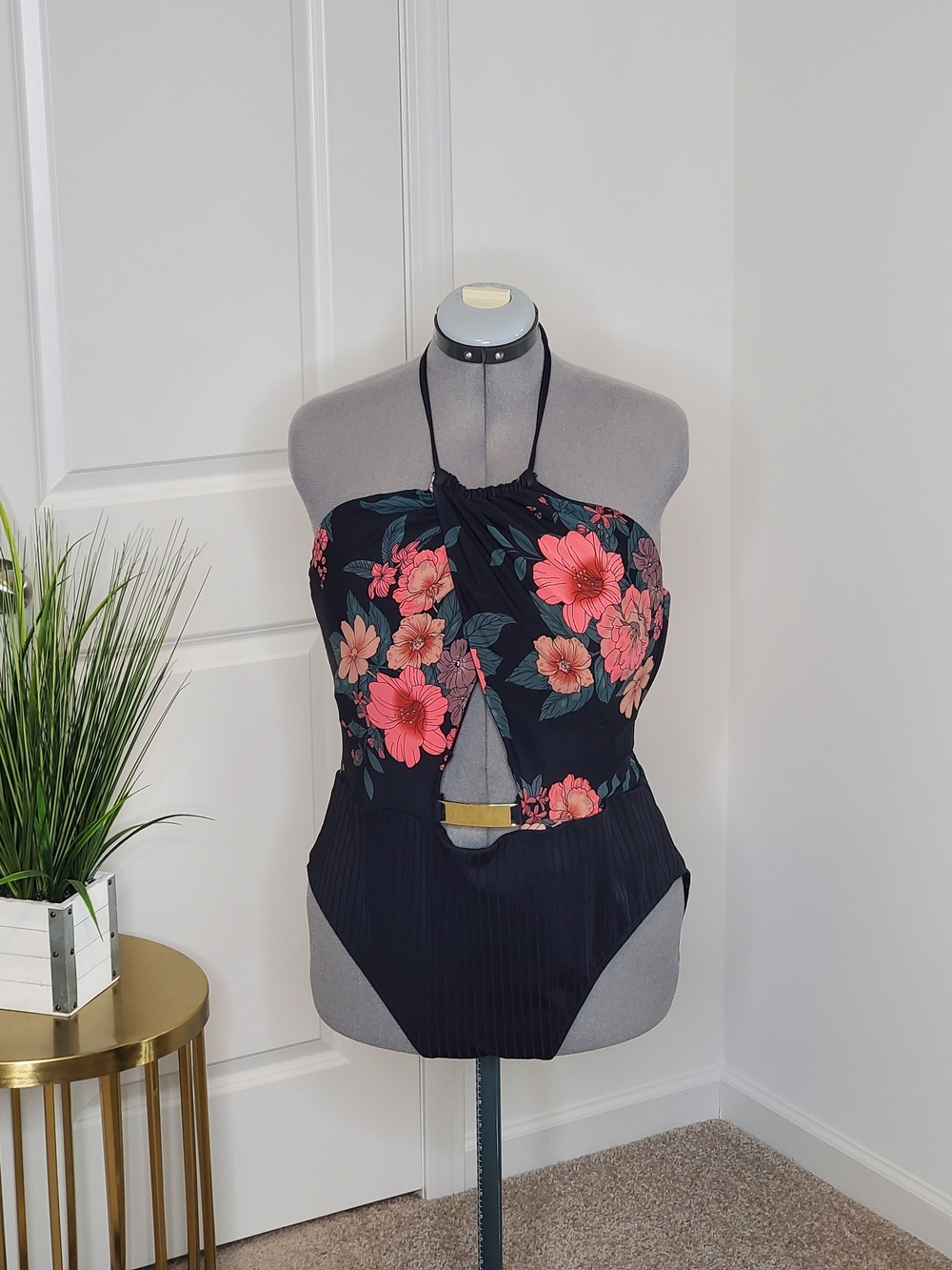 Time and Tru Women's Swimsuit, Floral (Size XL)